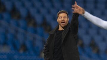 Xabi Alonso, en su etapa como entrenador de la Real Sociedad B.