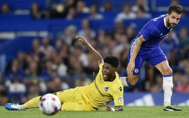 Fábregas told by Conte he's free to leave Chelsea - report