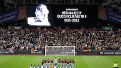 At Thursday’s UEFA competitions, the European soccer clubs paid their respects to Queen Elizabeth II with a moment of silence after news of her passing.