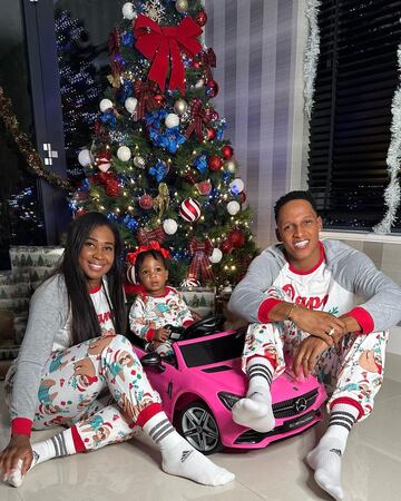 Los jugadores de la Selección Colombia celebraron la llegada de las fiestas decembrinas con sus familiares y seres queridos.