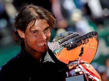 Increíbles son los números de Rafa Nadal en Montecarlo, donde ha ganado en 11 ocasiones. Ocho años consecutivos de 2005 a 2012 y otros 3 años seguidos de 2016 a 2018.