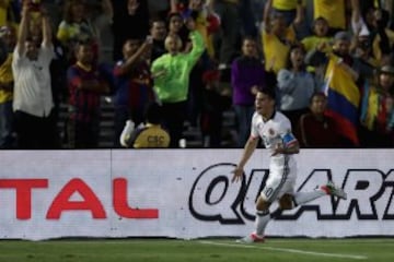 A James, el blanco de la Selección le sienta mejor