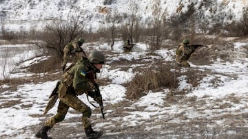 DONBAS, UKRAINE - FEBRUARY 24:  Ukrainian Army replacement troops go through combat training on February 24, 2023 in the Donbas region of eastern Ukraine. According to the group's commander, his unit was badly depleted in recent weeks of vicious fighting against Russian Wagner mercenary forces, losing more than half its combat strength due to wounded and killed in action. He said that although his troops routinely decimate large groups of enemy forces, who attack his frontline positions in wave after wave of frontal assaults, the Russians still inflict significant damage. Fresh Ukrainian recruits are now being quickly trained, so the unit can return to the frontline at full strength. One year ago, Russia's military invaded Ukraine from three sides and launched airstrikes across the country. Since then, Moscow has withdrawn from north and central parts of Ukraine, focusing its assault on the eastern Donbas region, where it had supported a separatist movement since 2014. (Photo by John Moore/Getty Images)