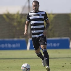 Santi Jara rescinde y apunta al UCAM CF