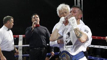 Rub¨¦n Nieto renuncia a su t¨ªtulo europeo y mira al del mundo