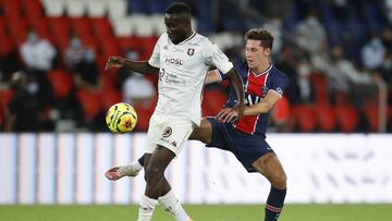 Draxler salva al PSG en el descuento con dos jugadores menos