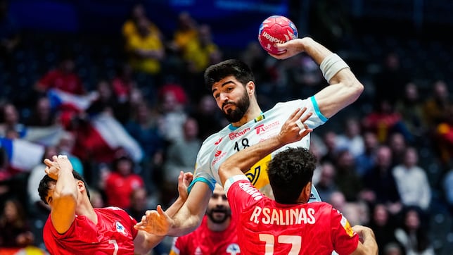 Los Hispanos derrotan a Chile con suficiencia y sin desgaste