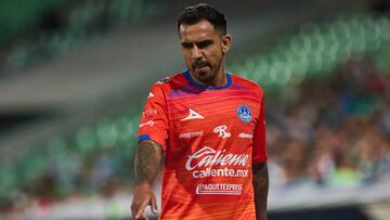 Jesus Alonso Escoboza of Mazatlan during the 14th round match between Santos and Mazatlan FC as part of the Liga BBVA MX, Torneo Apertura 2024 at TSM Corona Stadium on October 25, 2024 in Torreon, Coahuila, Mexico.