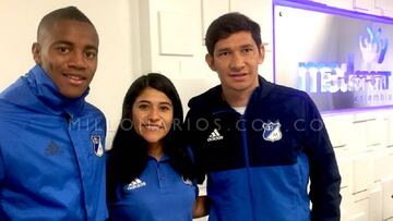 El arquero venezolano Wuilker Fariñez y el delantero paraguayo Roberto Ovelar en el primer día de pretemporada de Millonarios en el que se realizaron exámenes médicos