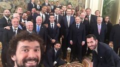 El Real Madrid ofrece la Copa del Rey a Felipe VI en Zarzuela