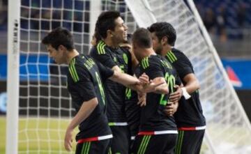 Ganó México 2-0