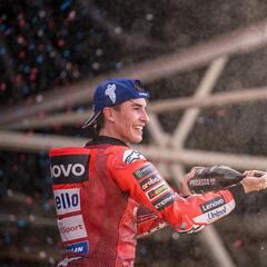 Fernando Alonso y Marc Márquez: Lo que tienen en común cuando se visten de rojo