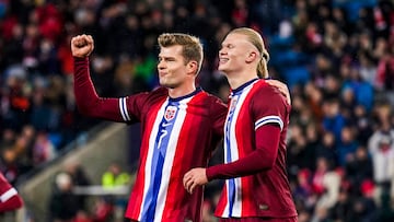 Sorloth y Haaland durante un partido con Noruega.