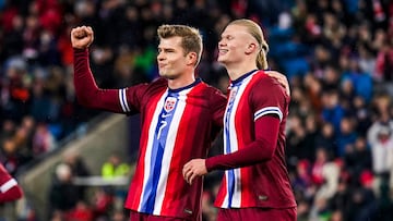 Sorloth y Haaland durante un partido con Noruega.