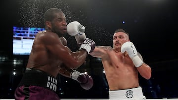 Boxing - WBA, IBF & WBO Heavyweight Titles - Oleksandr Usyk v Daniel Dubois - Tarczynski Arena, Wroclaw, Poland - August 26, 2023 Oleksandr Usyk in action during his fight against Daniel Dubois REUTERS/Kacper Pempel