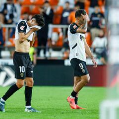 Aprobados y suspensos del Valencia: Noche aciaga