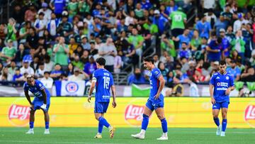 Club president Víctor Velázquez hints at legal action after report leaks details of big-money deal for Giorgos Giakoumakis.