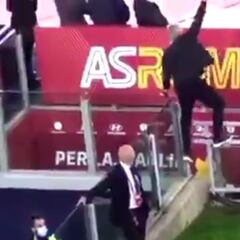 Sale a la luz lo que hizo Mourinho después de su expulsión: la escena es...