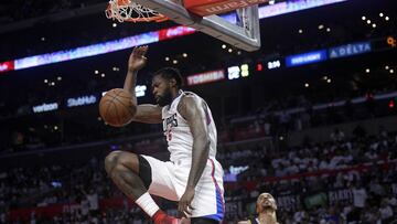 April 18, 2017; Los Angeles, CA, USA; Los Angeles Clippers center DeAndre Jordan (6) dunks to score a basket against the Utah Jazz during the second half in game two of the first round of the 2017 NBA Playoffs at Staples Center. Mandatory Credit: Gary A. Vasquez-USA TODAY Sports