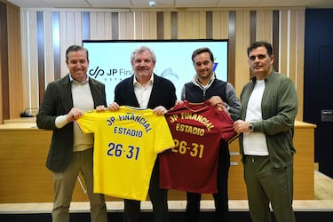 El estadio del Cádiz, sujeto a modificaciones y controversia en los últimos años