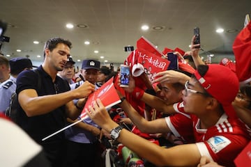 James ya está en China para enfrentar al Arsenal, Milan, Inter y Chelsea