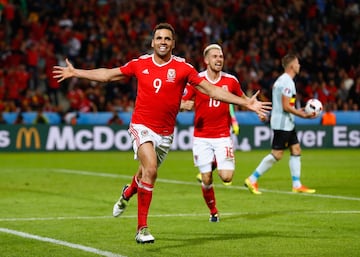 Hal Robson-Kanu, delantero de origen nigeriano del West Bromwich Albion de la Premier League .