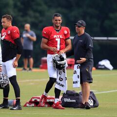 Falcons, entre el sótano de la NFC Sur y un boleto de playoffs