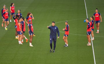 Arturo Ruiz durante un entrenamiento con el Granada. 
