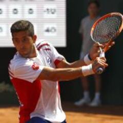 Podlipnik debuta con un triunfo y se instala en octavos de final