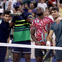 Watch NBA star Jimmy Butler steal Carlos Alcaraz’s thunder at U.S. Open event