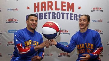 Orlando &lsquo;El Gato&rsquo; Mel&eacute;ndez y Brianna &lsquo;Hoops&rsquo; Green hacen malabares para As.