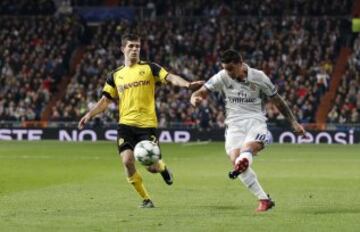 Benzema marcó el 2-0 a pase de James.
