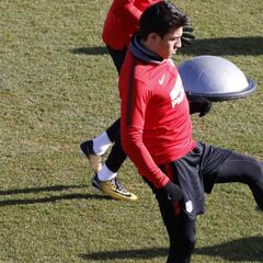 Simeone se queda con 22 jugadores y Gaitán tiene opciones para salir