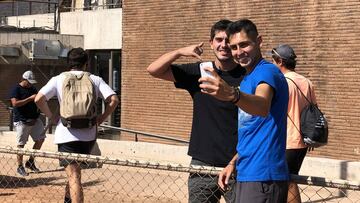 La tercera jornada del Chile Open dejó varias historias sabrosas. Desde el seguimiento de 'Jano' a un partido en la cancha central, hasta una jugada que marcó el día.