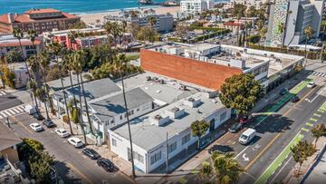 Las oficinas de la World Surf League en Santa Mónica (California) vistas desde el aire.