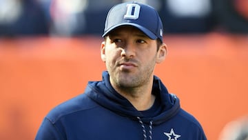 CLEVELAND, OH - NOVEMBER 06: Tony Romo #9 of the Dallas Cowboys looks on from the sideline in the first half against the Cleveland Browns at FirstEnergy Stadium on November 6, 2016 in Cleveland, Ohio. Jason Miller/Getty Images/AFP
== FOR NEWSPAPERS, INTERNET, TELCOS & TELEVISION USE ONLY ==