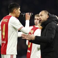 La razón por la que Edson Álvarez no pudo disputar los 90 minutos con Ajax