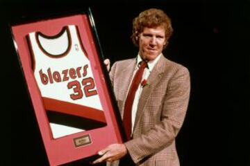 Bill Walton, la estrella lastrada por las lesiones