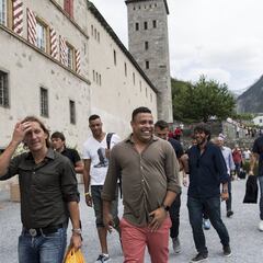 Maradona, Ronaldo, Buffon... legends turn out for Infantino