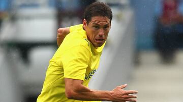 En 2006, el 'Guille' dejó al Monterrey para firmar con el Villarreal.