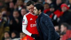 Arteta deja fuera a Özil de la lista del Arsenal de la Premier