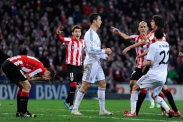 Cristiano Ronaldo vió la tarjeta roja en el Athletic de Bilbao-Real Madrid por un manotazo a Carlos Gurpegi. (02/02/14) 