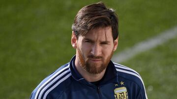 Argentina's forward Lionel Messi attends a training session in Madrid on March 25, 2018 ahead of an international friendly football match between Spain and Argentina. / AFP PHOTO / GABRIEL BOUYS