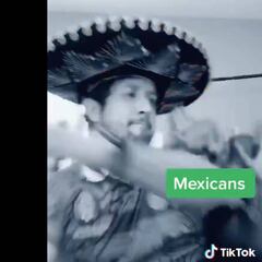 ¡El 'Chucky' Lozano! La fiesta mexicana se arma con Seven Nation Army