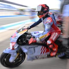 Márquez vuelve a la pole un año después y se estrena con Ducati