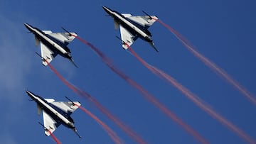 FILE PHOTO: China's J-10 fighter jets from the People's Liberation Army Air Force August 1st Aerobatics Team perform during a media demonstration at the Korat Royal Thai Air Force Base, Nakhon Ratchasima province, Thailand, November 24, 2015. REUTERS/Athit Perawongmetha/File Photo