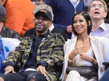 Big Sean y Jhene Aiko durante el Clippers-Celtics.