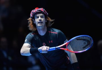 Andy Murray y Roger Federer participaron en una exhibición benéfica en Glasgow.