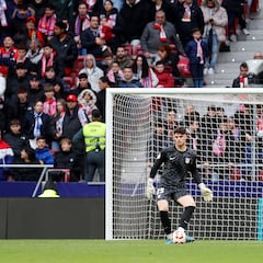Esquivel, de una taquicardia y rotura de rodilla a brillar en el Metropolitano