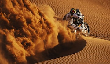 El Rally de Marruecos ha cumplido el papel de preparación para el Dakar. Audi y BRX no han acudido por lo que hay grandes ausencias como las de Sainz, Peterhansel, Roma y Loeb. Hay 2.656 kilómetros de recorrido (1.633 cronometrados) alrededor de Zagora repartidos en cinco etapas.